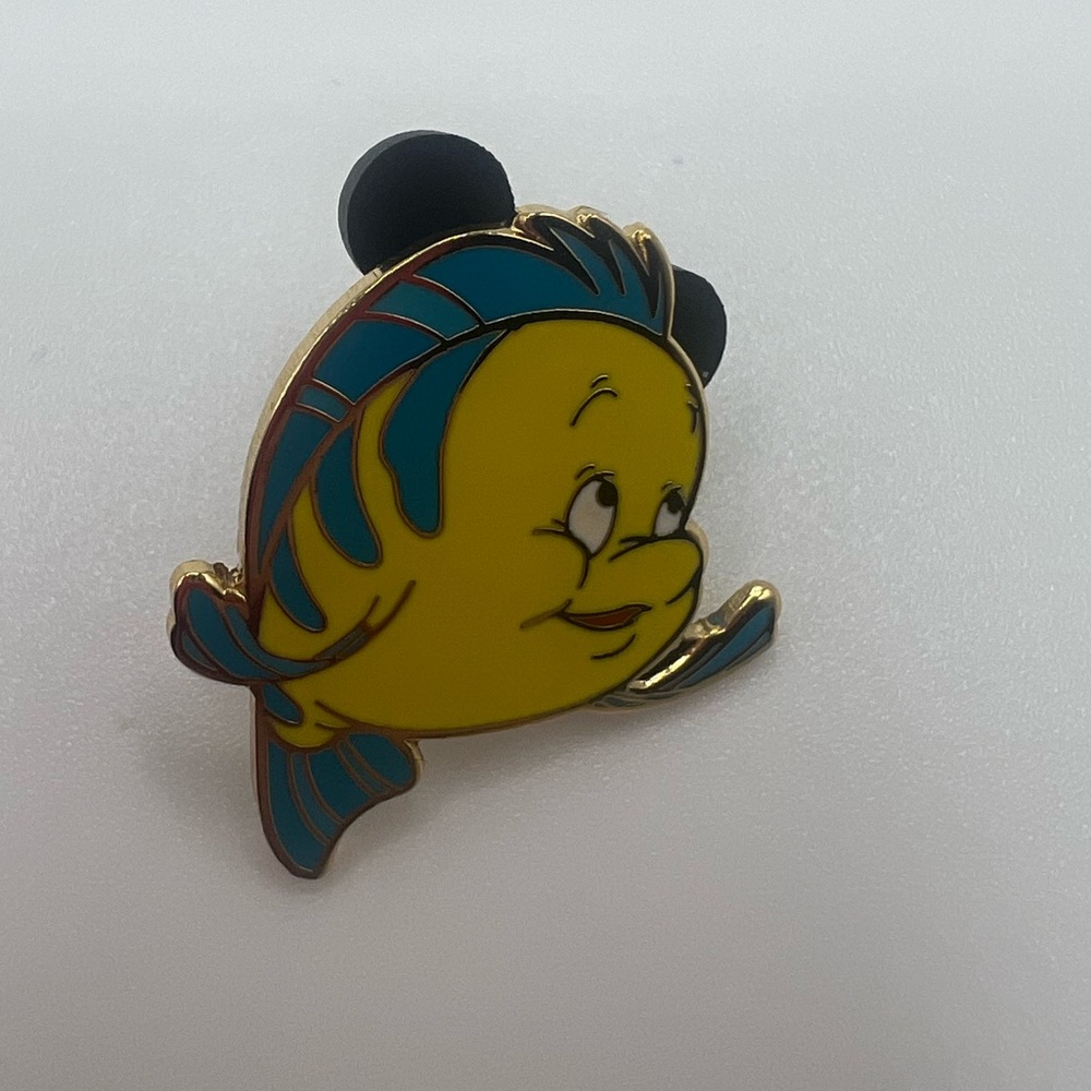 Disney Flounder Pin